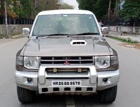 Mitsubishi Pajero SFX 2.8 2010