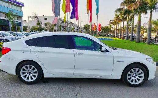 BMW 5 SERIES GT 530 D LE 2011