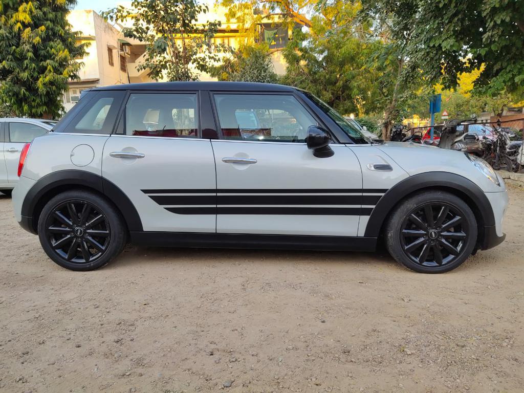 Mini Cooper D 5 Door 2016
