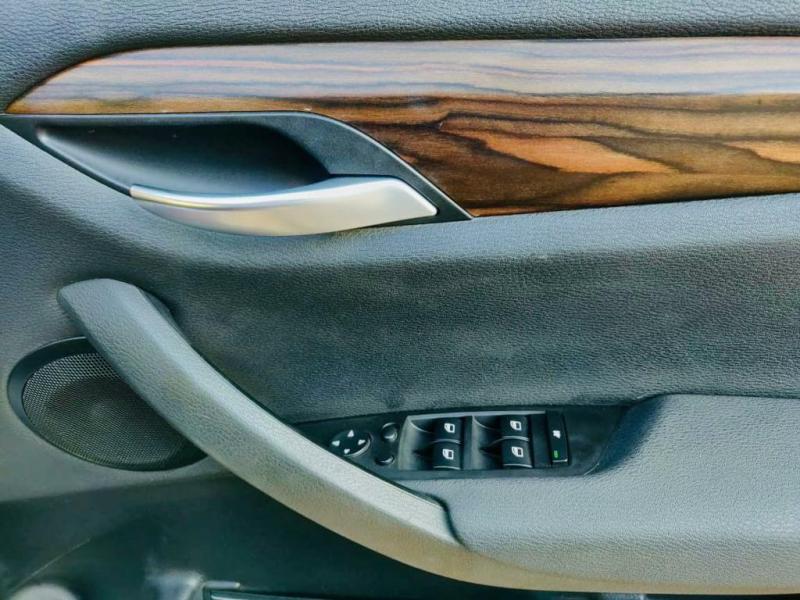 BMW X1 sDrive20d xLine 2015