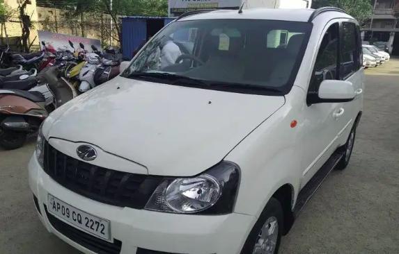 Mahindra Quanto C8 2013
