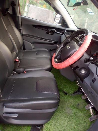 Mahindra KUV100 NXT K2 6 STR 2017