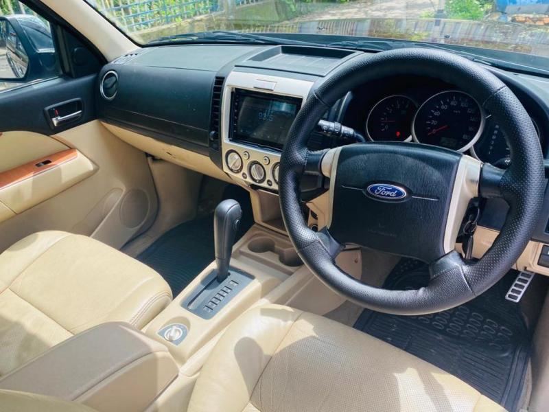 Ford Endeavour 3.0L 4X4 AT 2010