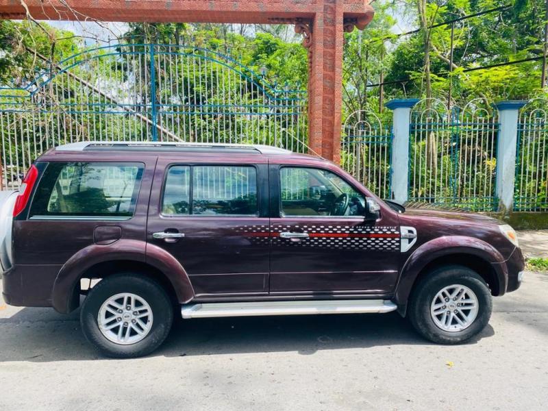 Ford Endeavour 3.0L 4X4 AT 2010