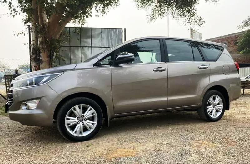 Toyota Innova Crysta 2.8 Z AT 7 STR 2017