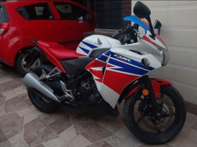 115 Used Red Color Honda Cbr 250r Motorcycle Bike For Sale Droom