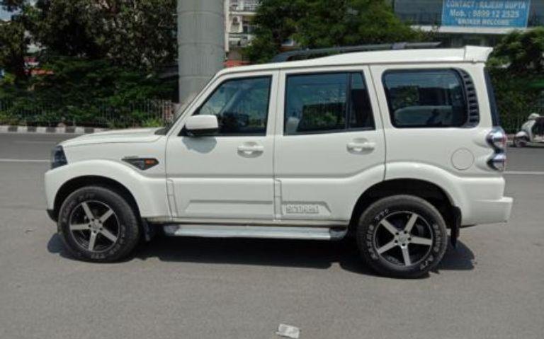 Mahindra Scorpio S4 Plus 2015