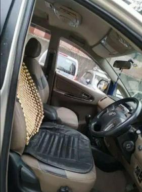 Toyota Innova 2.5 ZX 7 STR BS IV 2015