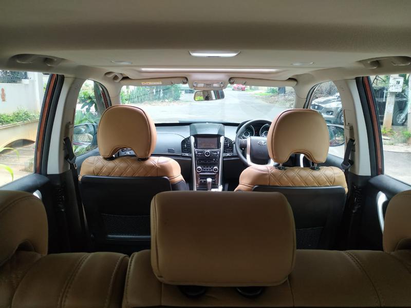 Mahindra XUV500 W7 AT 2018