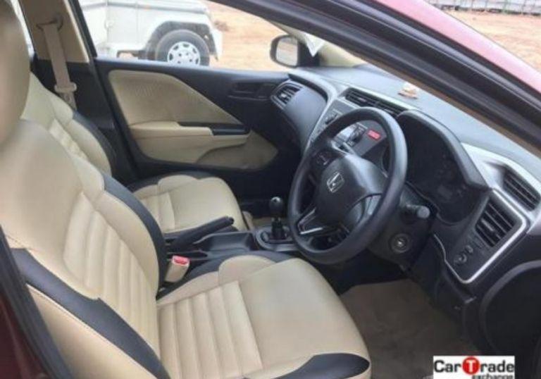 Honda City S i-VTEC 2016