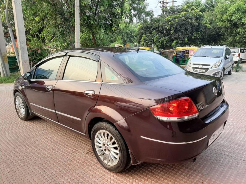 Fiat Linea Emotion T-Jet 2011
