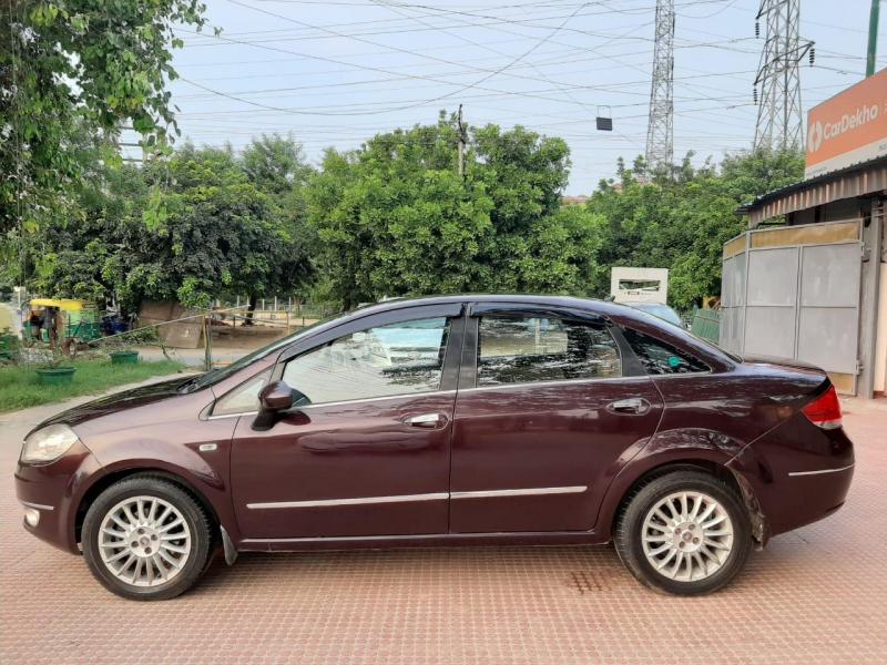 Fiat Linea Emotion T-Jet 2011