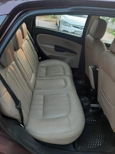 Fiat Linea Emotion T-Jet 2011