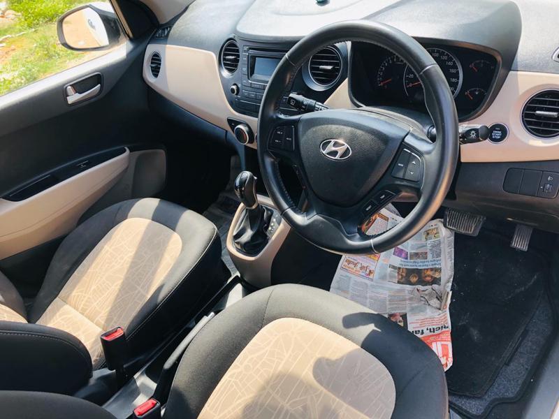 Hyundai i10 Sportz 1.2 2011