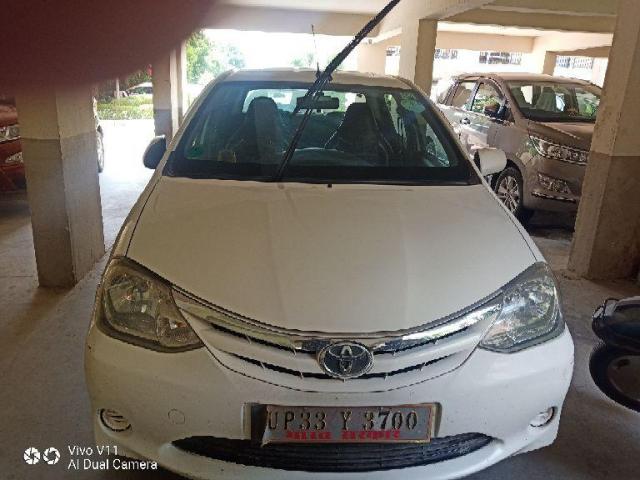 Toyota Etios G 2012