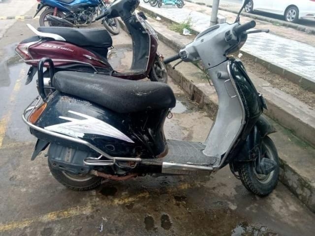 activa scooty 100cc price