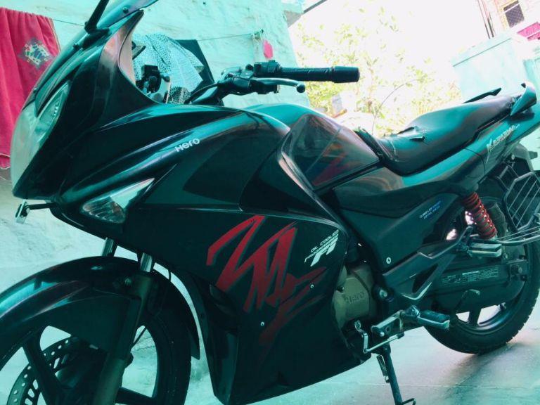karizma zmr 223cc bike price