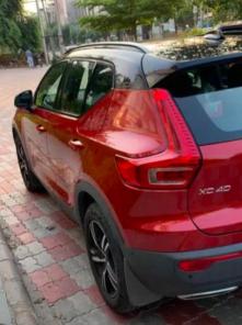Volvo XC40 D4 R-Design 2019