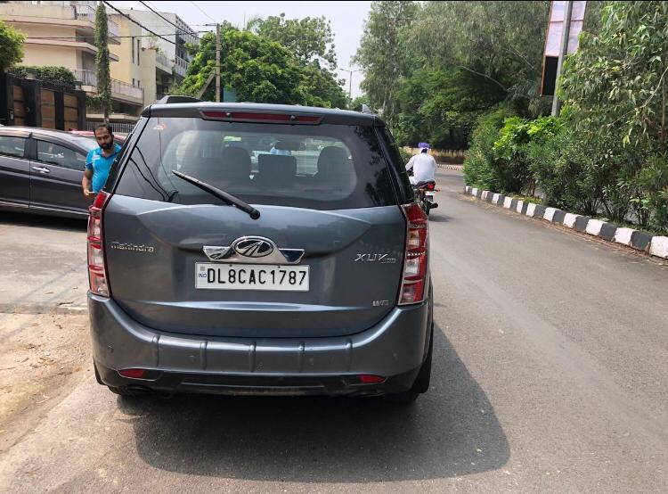 Mahindra XUV500 W6 2014