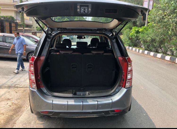 Mahindra XUV500 W6 2014