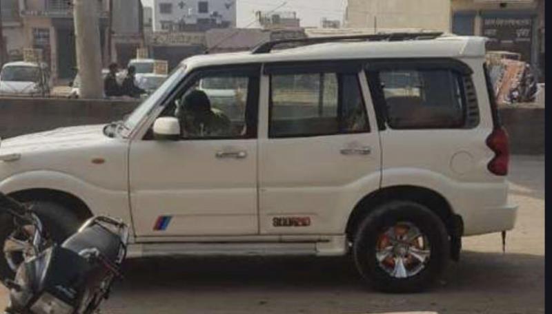 Mahindra Scorpio M2DI 2013