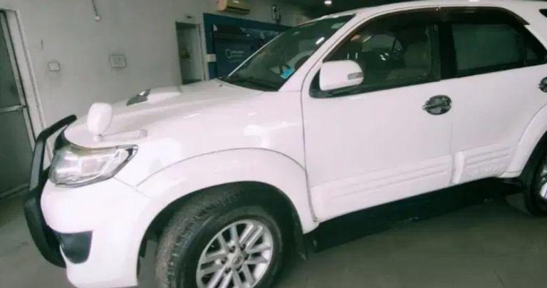 Toyota Fortuner 3.0 4X4 MT 2014