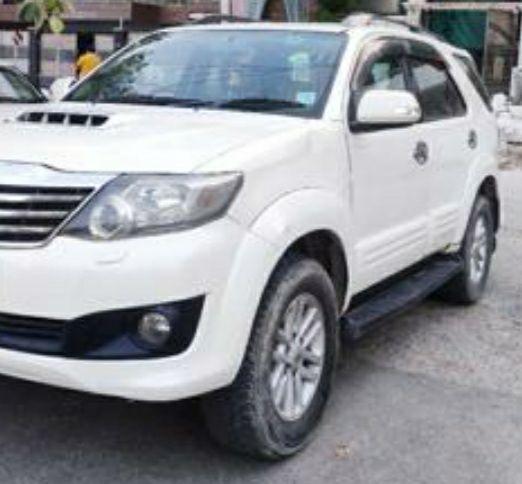 Toyota Fortuner 3.0 4x4 AT 2012