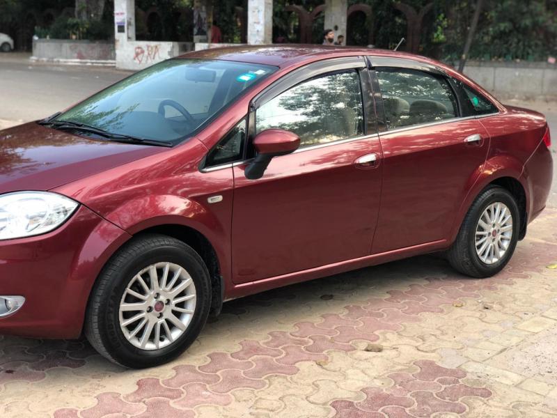 Fiat Linea EMOTION 1.4 2009