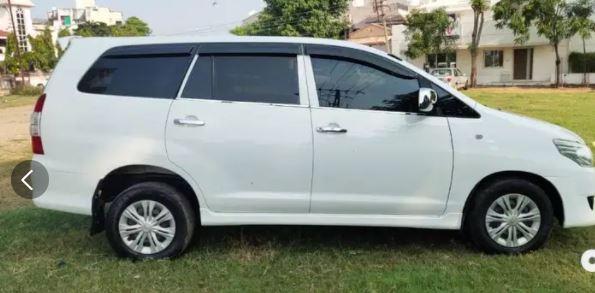 Toyota Innova 2.5 GX 8 STR BS IV 2013