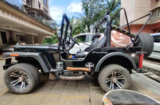 Mahindra Jeep CJ 340 2000