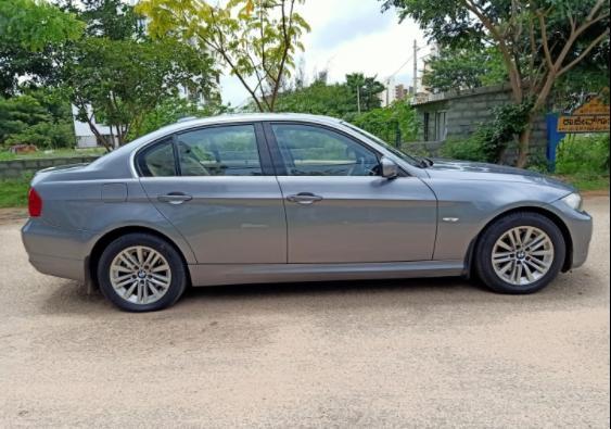BMW 3 Series 320d 2010