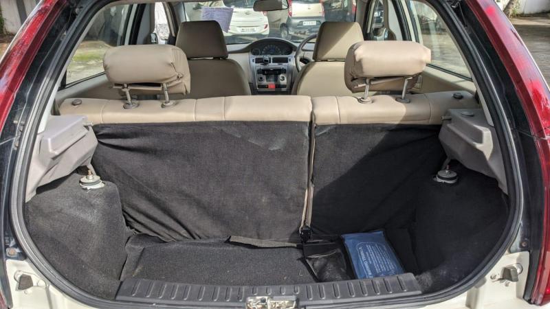 Tata Indica Vista Aura 1.3 Quadrajet 2009