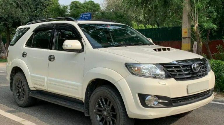 Toyota Fortuner 2.5 4x2 MT TRD Sportivo 2015