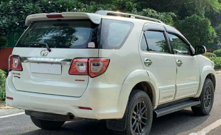 Toyota Fortuner 2.5 4x2 MT TRD Sportivo 2015