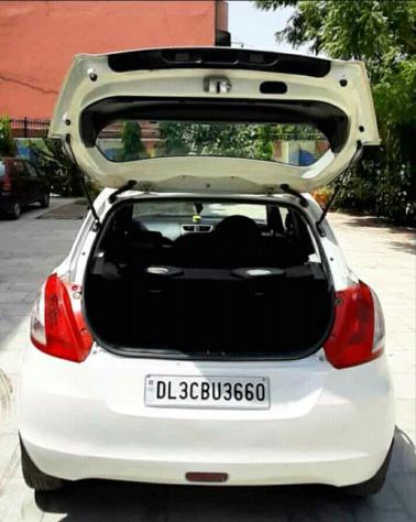 Maruti Suzuki Swift VXi 2012