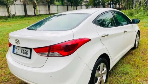 Hyundai Elantra 1.6 SX MT 2012