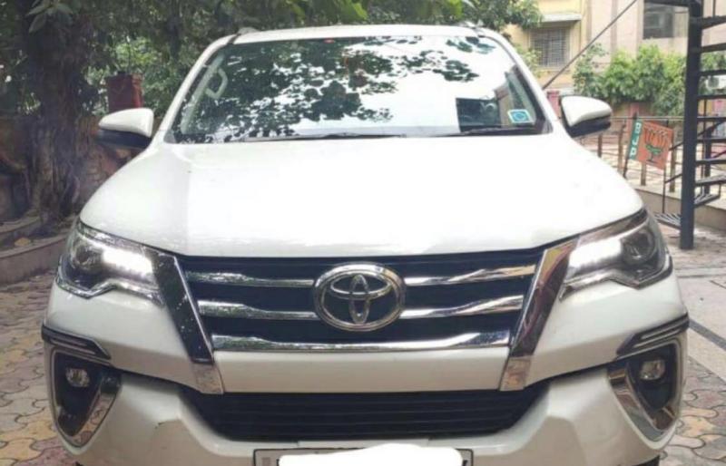 Toyota Fortuner 2.8 4x4 AT 2018