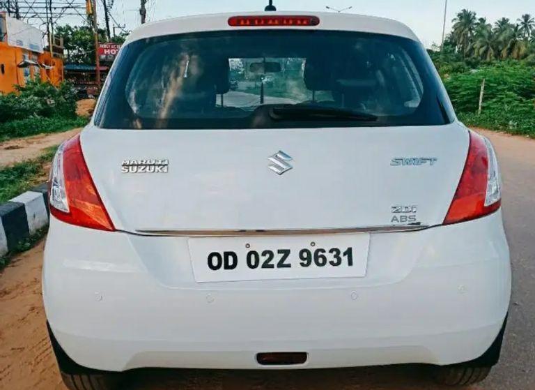 Maruti Suzuki Swift DZire ZDi 2015