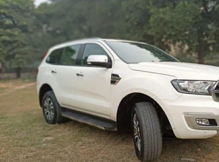 Ford Endeavour Titanium 2.2 4x2 AT 2018