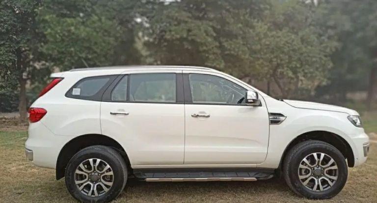 Ford Endeavour Titanium 2.2 4x2 AT 2018