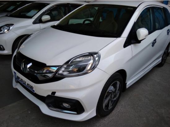 Honda Mobilio RS i-DTEC 2014