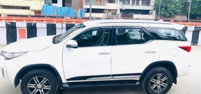 Toyota Fortuner 3.0 4x2 MT 2017