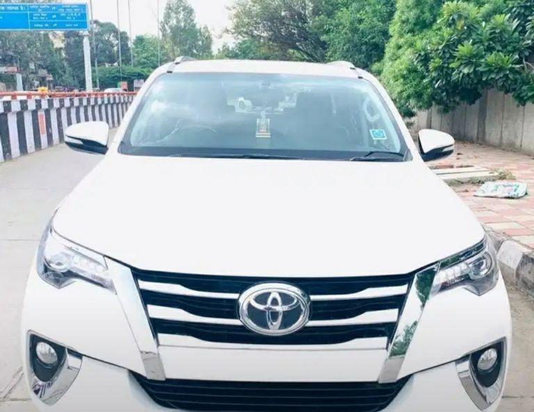 Toyota Fortuner 3.0 4x2 MT 2017