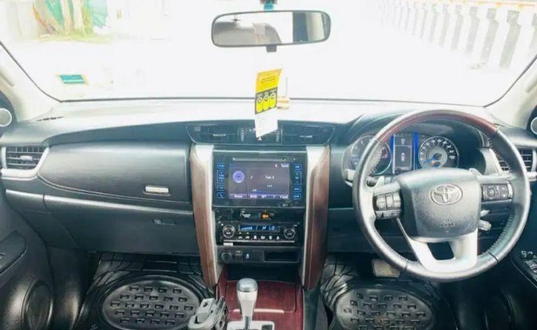 Toyota Fortuner 3.0 4x2 MT 2017