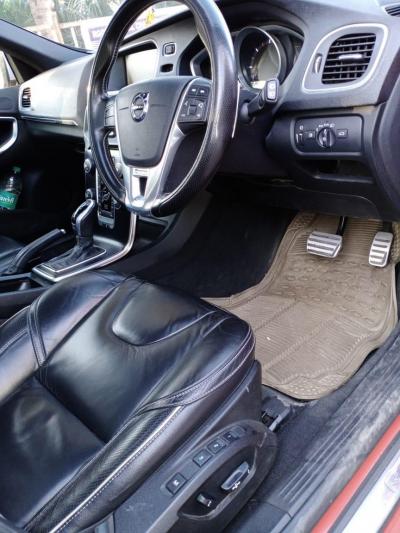 Volvo V40 D3 R-Design 2018