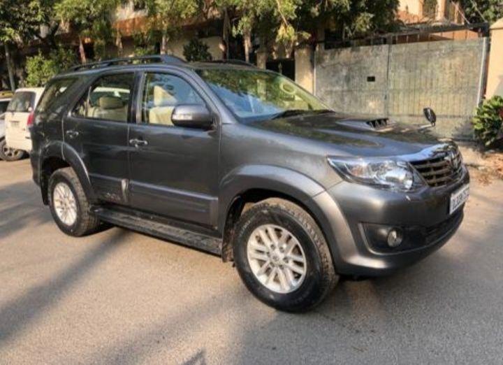 Toyota Fortuner 3.0 4X2 AT 2012