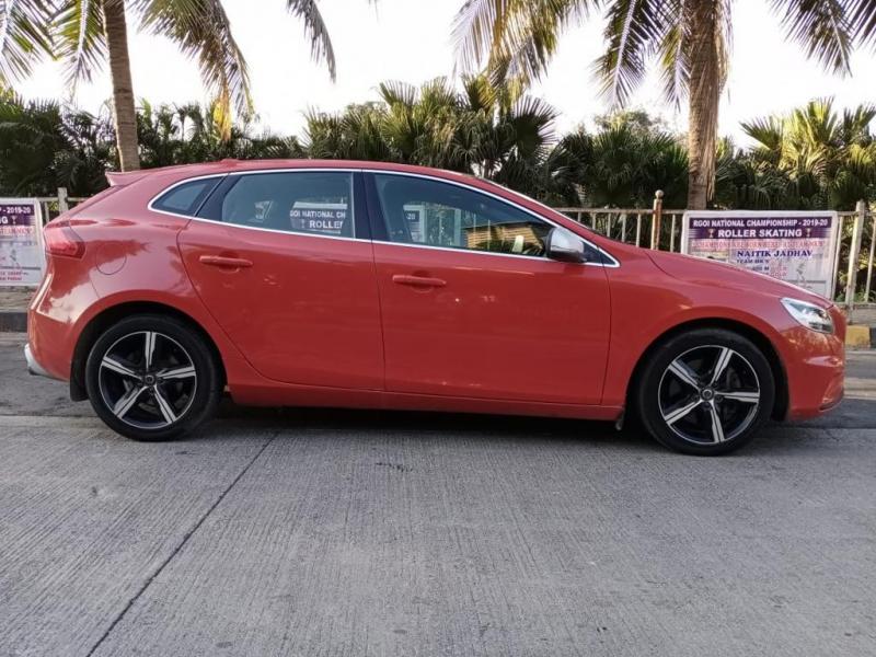 Volvo V40 D3 R-Design 2018