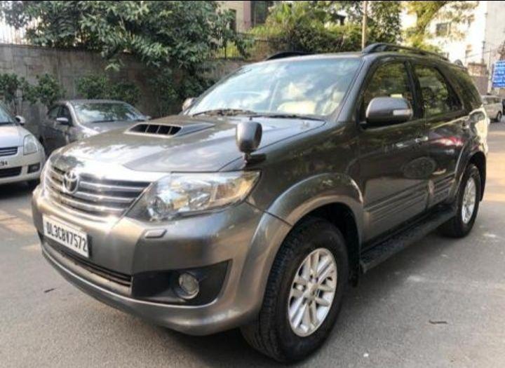Toyota Fortuner 3.0 4X2 AT 2012