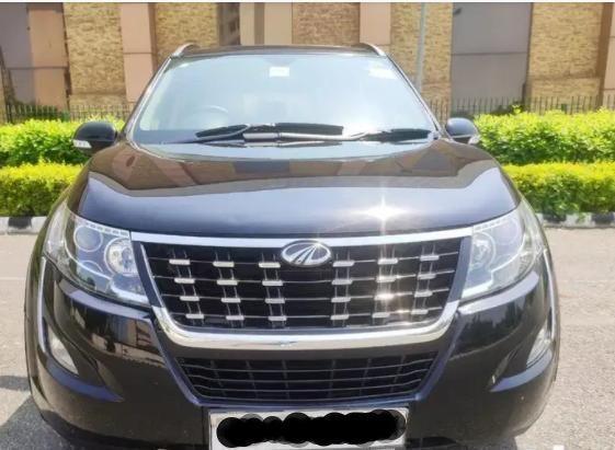 Mahindra XUV500 W11 AT 2018