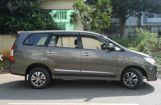 Toyota Innova 2.5 VX 8 STR BS IV 2016
